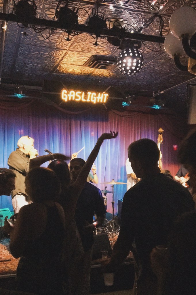 the-gaslight-bar-nantucket