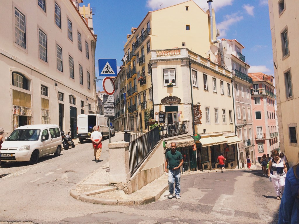 lisbon-streets